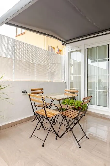 New! Cozy For Couples With Private Patio Apartment Seville Spain