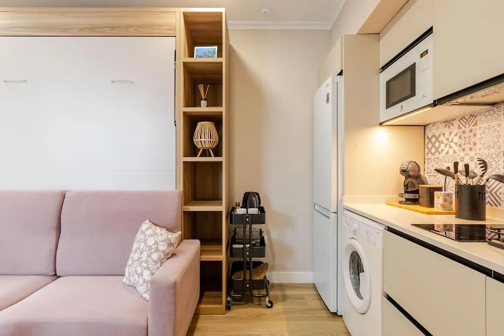 New! Cozy For Couples With Private Patio Apartment Seville