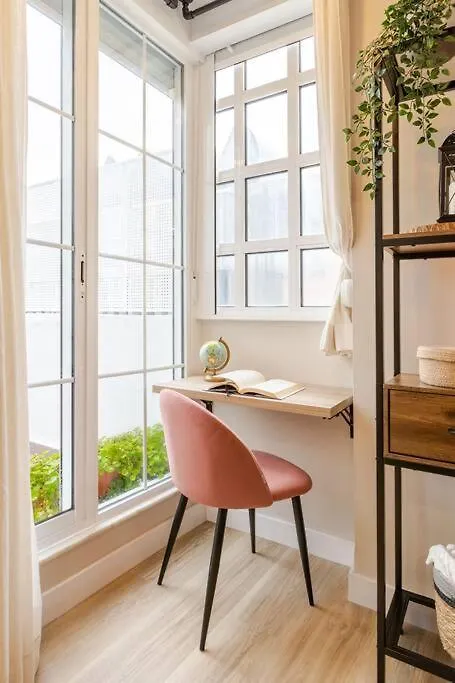 New! Cozy For Couples With Private Patio Apartment Seville