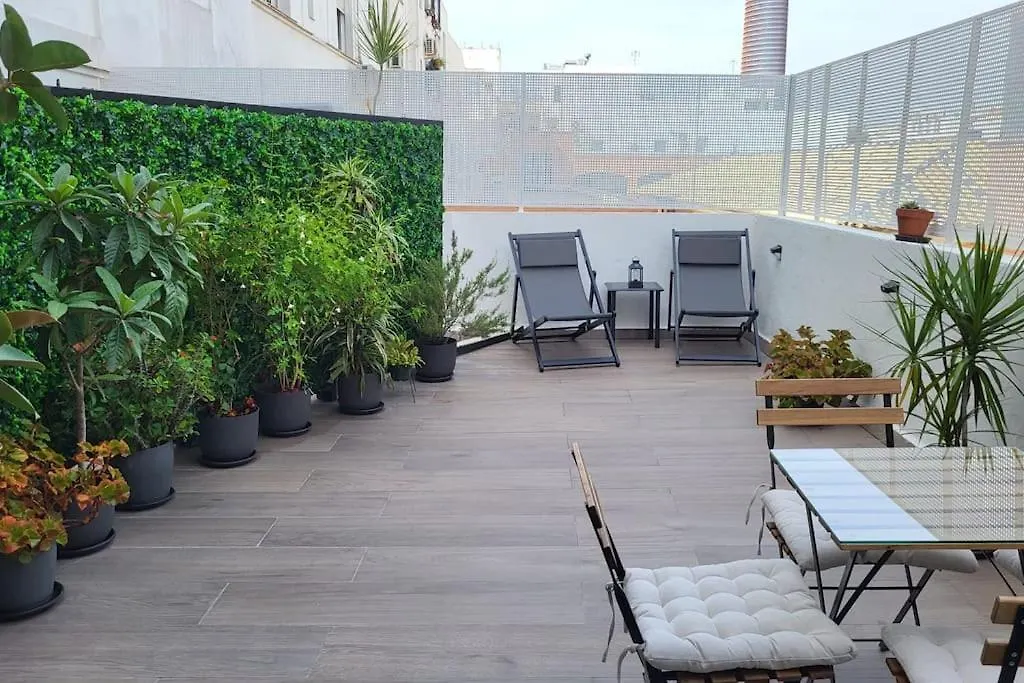New! Cozy For Couples With Private Patio Apartment Seville