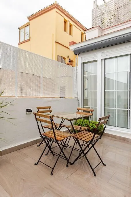 New! Cozy For Couples With Private Patio Apartment Seville